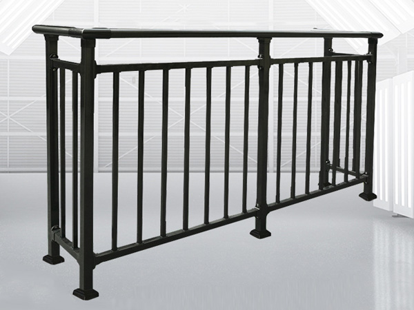 室外陽(yáng)臺(tái)護(hù)欄
