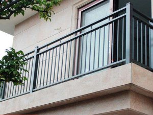 陽臺圍欄多少錢一米? 陽臺圍欄多少錢一米?