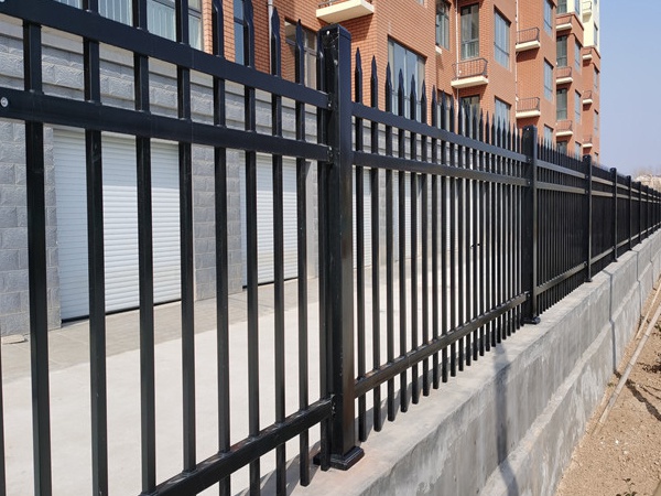 安徽鋅鋼護欄廠家哪家好？