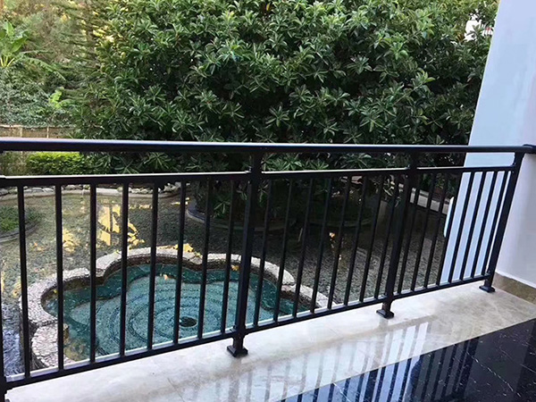 陽臺護欄選購方法 陽臺護欄選購方法