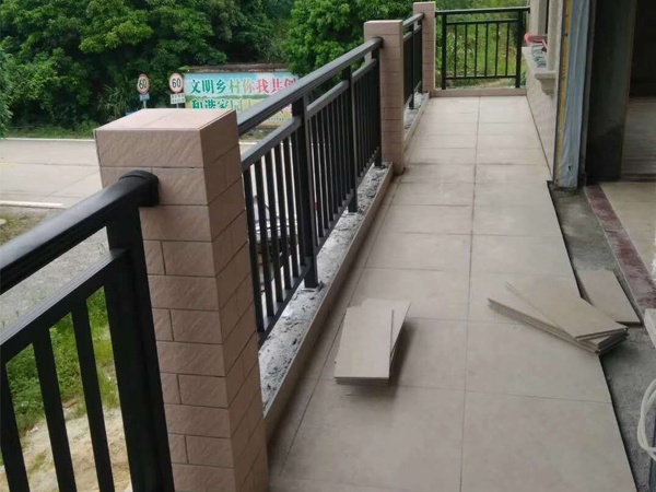 這幾種陽臺欄桿,最受采購人員的青睞! 這幾種陽臺欄桿,最受采購人員的青睞!