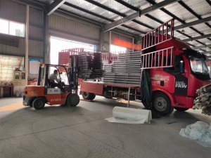 金用護欄2020年9月1日鋁合金玻璃護欄發貨！