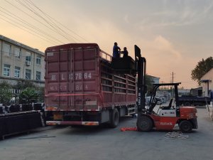 金用護欄2020年10月20日鋅鋼百葉窗發(fā)貨！