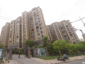 上海寧興上尚灣小區百葉窗、樓梯扶手定制