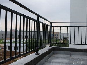 鋅鋼護欄廠家哪家價格便宜質量又好? 鋅鋼護欄廠家哪家價格便宜質量又好?