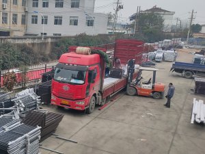 金用護欄2020年12月9日鋅鋼落地窗護欄發貨！