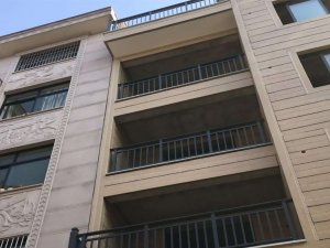 鋅鋼護(hù)欄生產(chǎn)廠家哪家比較專業(yè)？