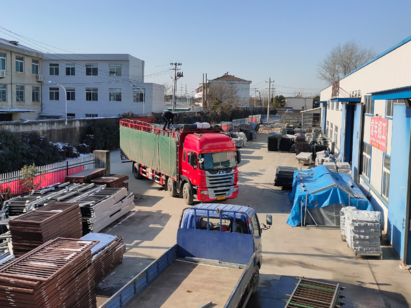 金用護欄2020年12月29日上午鋅鋼百葉窗發貨！