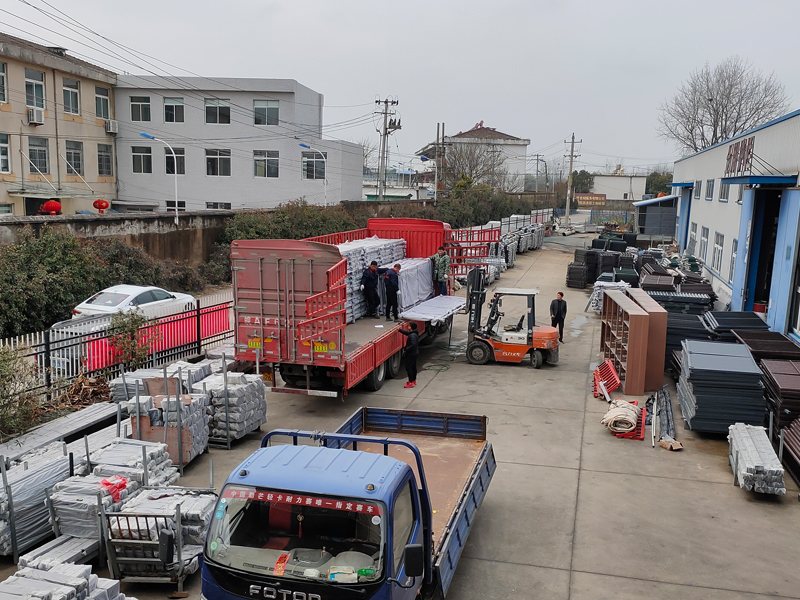 金用護欄2021年3月1日鋅鋼陽臺護欄發貨！