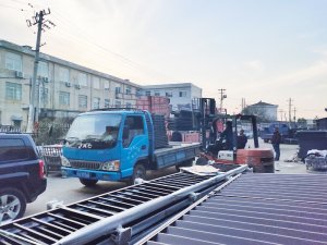 金用護欄2021年3月3日鋅鋼陽臺護欄發貨！