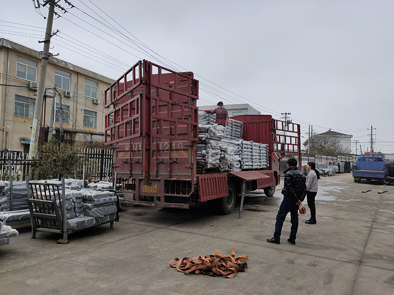 金用護欄2021年3月10日鋅鋼陽臺護欄發(fā)貨! 金用護欄2021年3月10日鋅鋼陽臺護欄發(fā)貨!