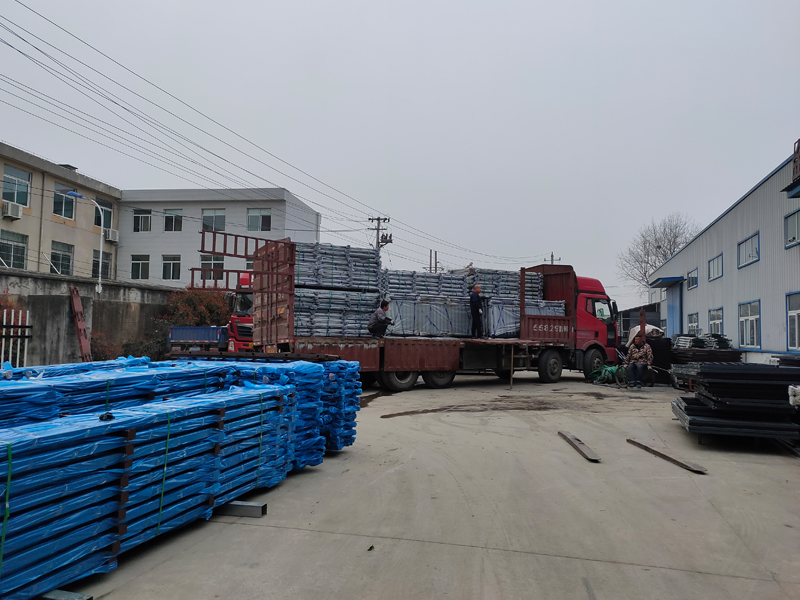 金用護(hù)欄2021年3月16日陽(yáng)臺(tái)護(hù)欄發(fā)貨! 金用護(hù)欄2021年3月16日陽(yáng)臺(tái)護(hù)欄發(fā)貨!