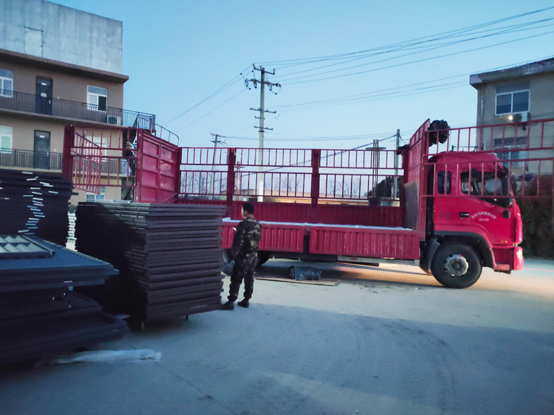 金用護欄2021年3月22日鋁合金百葉窗發貨! 金用護欄2021年3月22日鋁合金百葉窗發貨!