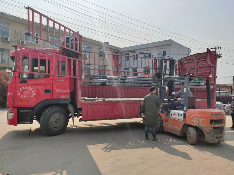 金用護(hù)欄2021年3月26日鋅鋼樓梯欄桿發(fā)貨！