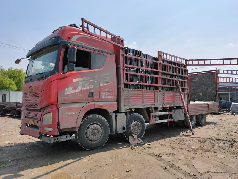 金用護欄2021年4月8日鋅鋼百葉窗發貨! 金用護欄2021年4月8日鋅鋼百葉窗發貨!