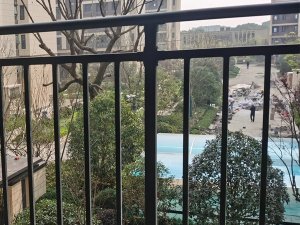 鋅鋼陽臺護欄和鐵藝陽臺護欄誰更值得選擇? 鋅鋼陽臺護欄和鐵藝陽臺護欄誰更值得選擇?