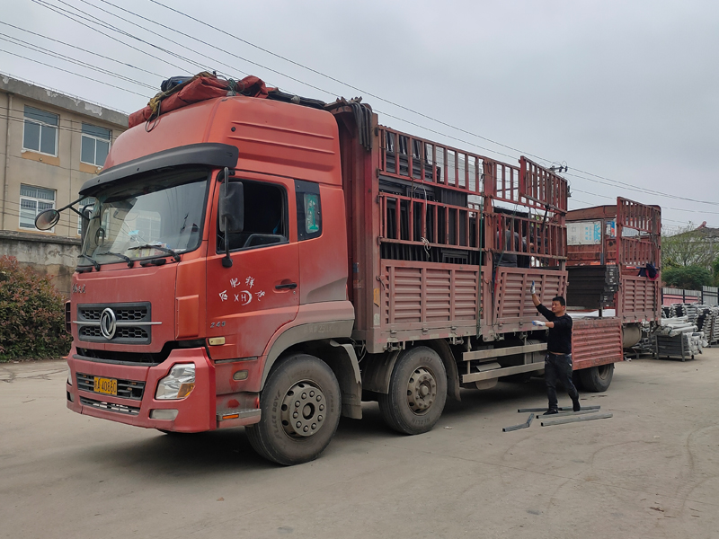 金用護(hù)欄2021年4月22日鋁合金百葉窗發(fā)貨! 金用護(hù)欄2021年4月22日鋁合金百葉窗發(fā)貨!