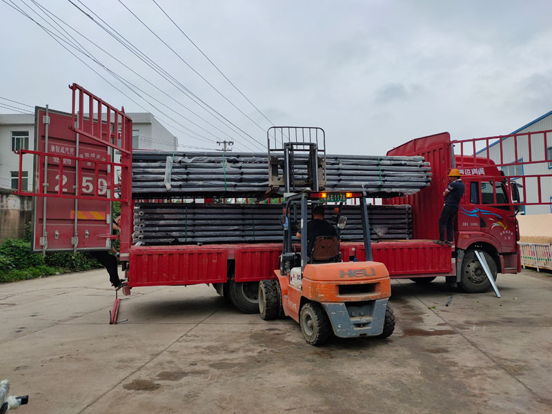 金用護欄2021年7月2日鋅鋼陽臺護欄發貨！