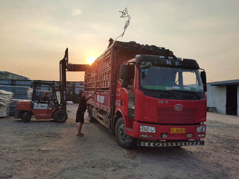 金用護欄2021年7月31日鋅鋼陽臺護欄發貨! 金用護欄2021年7月31日鋅鋼陽臺護欄發貨!