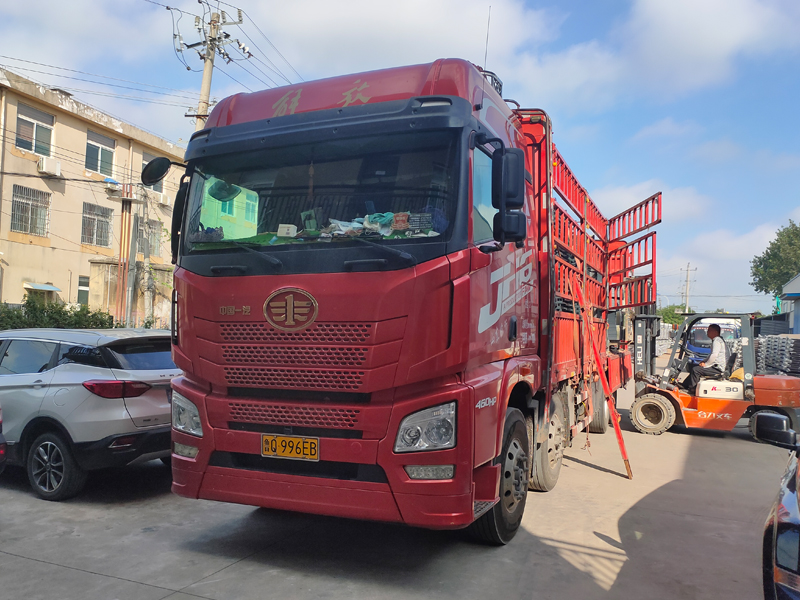 金用護(hù)欄2021年8月7日鋅鋼百葉窗發(fā)貨! 金用護(hù)欄2021年8月7日鋅鋼百葉窗發(fā)貨!