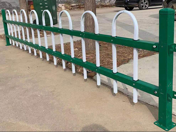 綠化護(hù)欄圖片大全 綠化護(hù)欄圖片大全