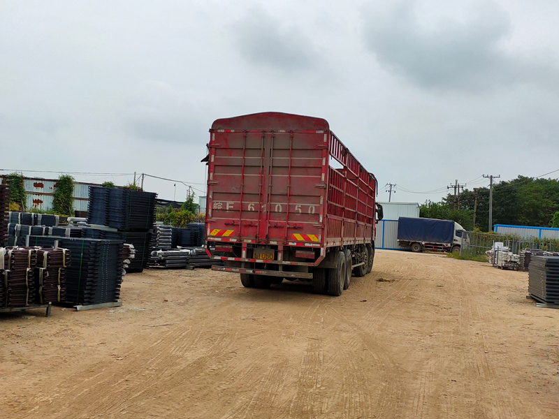 金用護欄2021年9月7日鋅鋼空調護欄發貨！