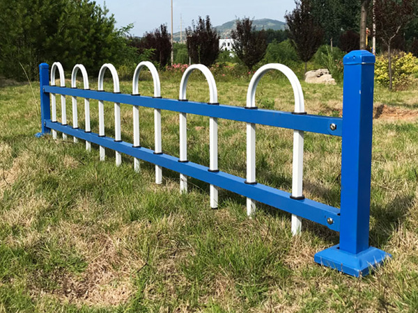 草坪護欄圖片大全 草坪護欄圖片大全