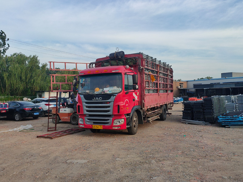 金用護(hù)欄2022年7月14日鋅鋼陽臺(tái)護(hù)欄裝車發(fā)貨! 金用護(hù)欄2022年7月14日鋅鋼陽臺(tái)護(hù)欄裝車發(fā)貨!