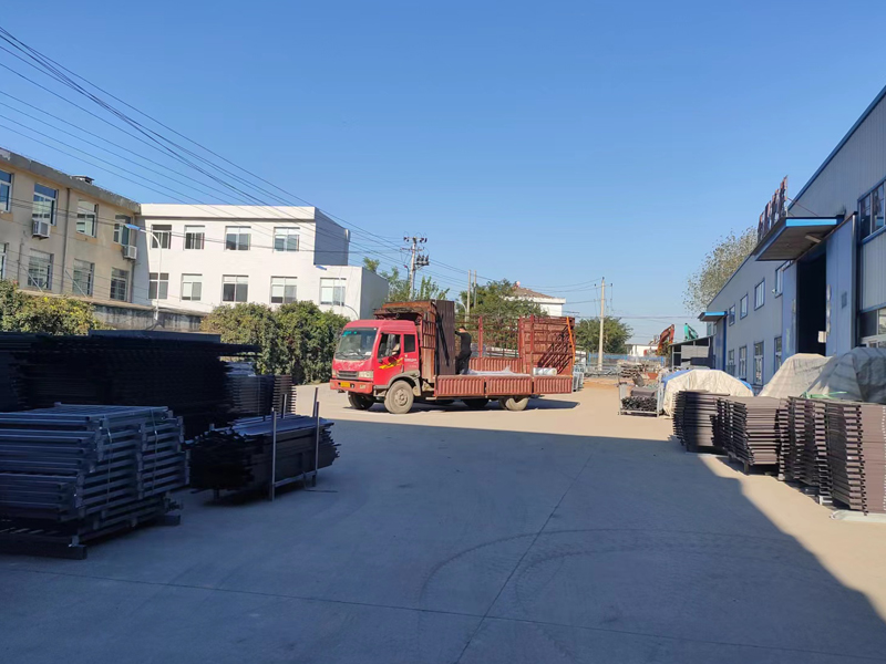 金用護(hù)欄2022年10月21日鋁合金百葉窗裝車發(fā)貨！