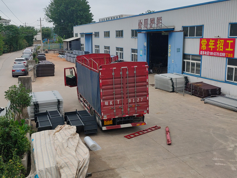 2023年5月31日鋅鋼組裝欄桿裝車發貨！