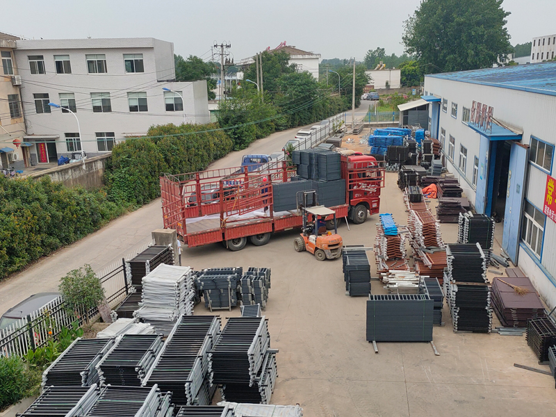 2023年6月17日鋅鋼飄窗欄桿裝車發(fā)貨! 2023年6月17日鋅鋼飄窗欄桿裝車發(fā)貨!