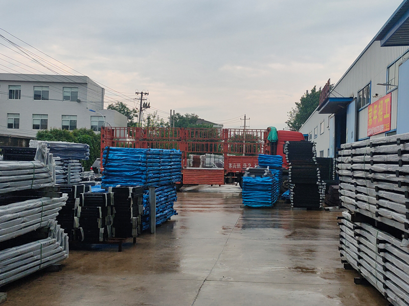 2023年7月7日鋅鋼連廊護欄裝車發貨！