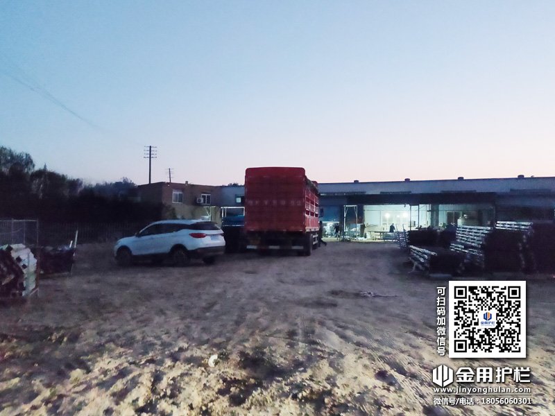 2023年11月21日鋅鋼百葉窗裝車發貨! 2023年11月21日鋅鋼百葉窗裝車發貨!