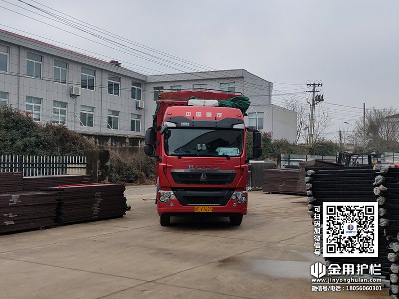 2024年1月5日鋅鋼百葉窗裝車發貨! 2024年1月5日鋅鋼百葉窗裝車發貨!