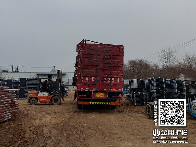 2024年1月8日鋅鋼樓梯欄桿裝車發(fā)貨! 2024年1月8日鋅鋼樓梯欄桿裝車發(fā)貨!