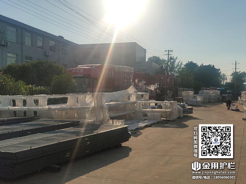 2024年5月23日鋅鋼護窗欄桿裝車發貨！