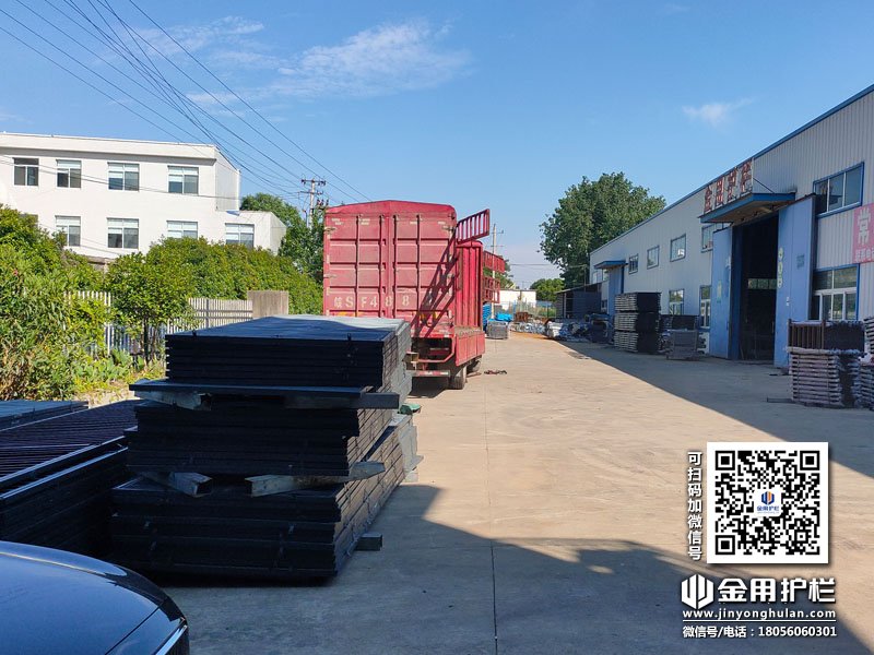 2024年5月30日鋅鋼護窗欄桿裝車發貨！
