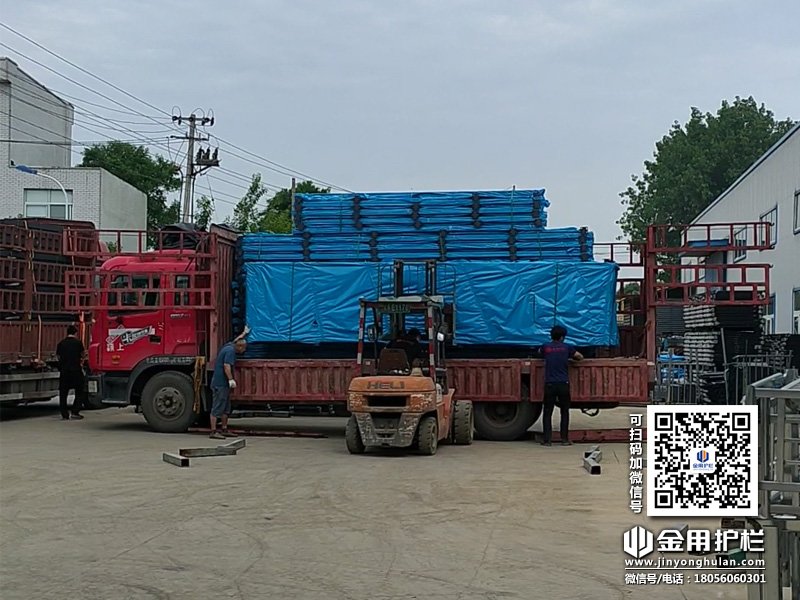 2024年6月11日鋅鋼陽臺護欄裝車發(fā)貨！