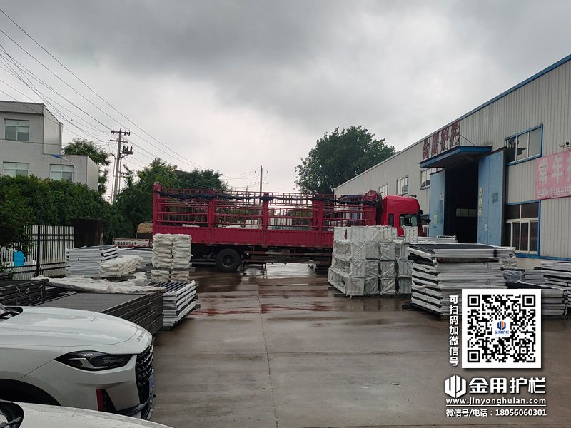 2024年7月13日鋅鋼百葉窗裝車發(fā)貨！