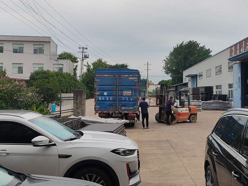 2024年7月19日鋁合金百葉窗裝車發(fā)貨! 2024年7月19日鋁合金百葉窗裝車發(fā)貨!