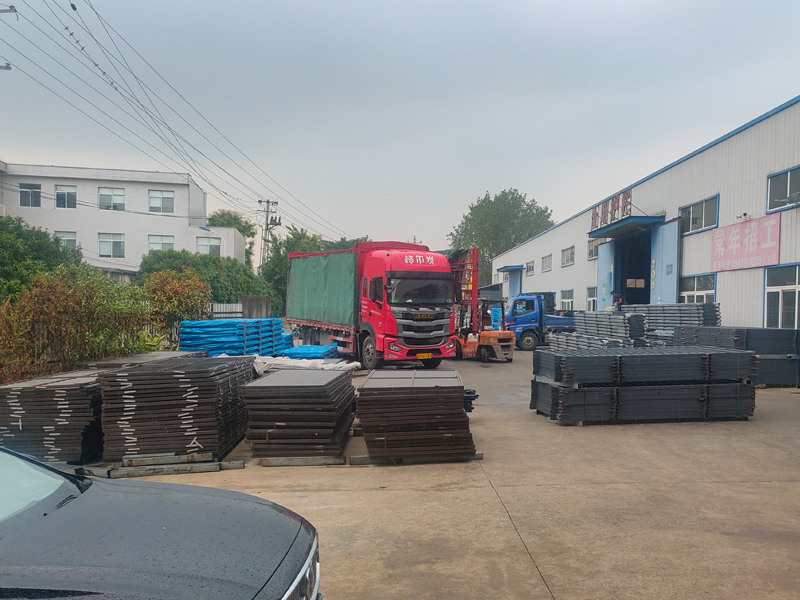 2024年8月19日鋅鋼圍墻護欄裝車發貨! 2024年8月19日鋅鋼圍墻護欄裝車發貨!