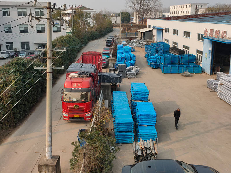 2024年12月13日鋅鋼百葉窗裝車發貨！