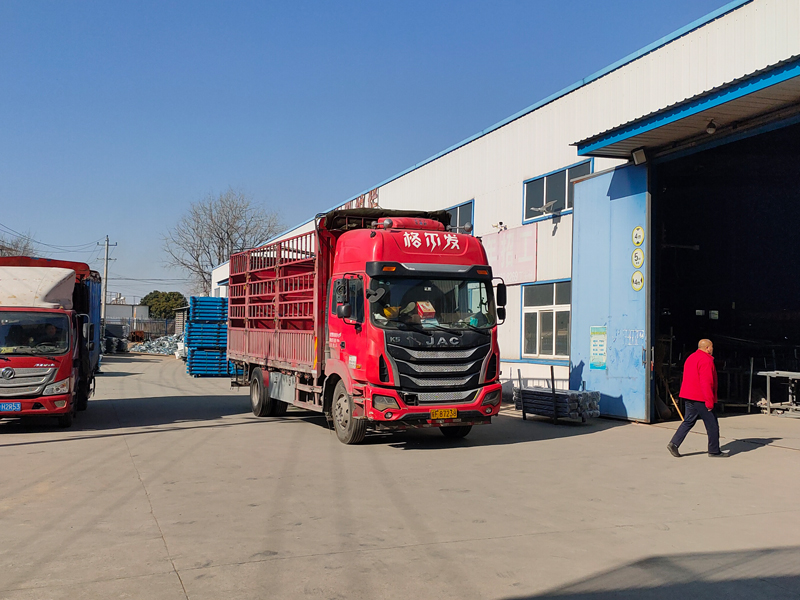 2025年1月2日鋅鋼陽(yáng)臺(tái)護(hù)欄裝車發(fā)貨! 2025年1月2日鋅鋼陽(yáng)臺(tái)護(hù)欄裝車發(fā)貨!