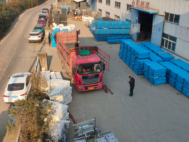 2025年1月3日鋅鋼陽臺護欄裝車發貨! 2025年1月3日鋅鋼陽臺護欄裝車發貨!