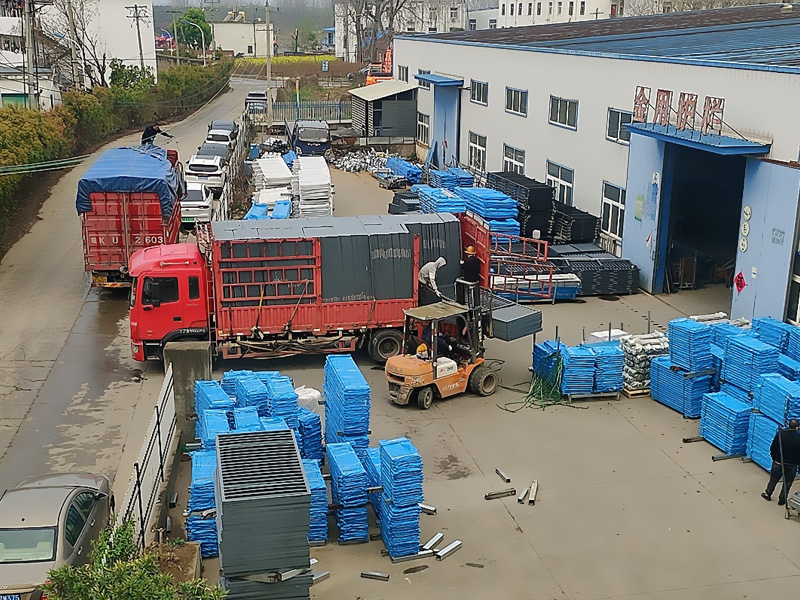 2025年3月29日鋁合金百葉窗裝車發(fā)貨! 2025年3月29日鋁合金百葉窗裝車發(fā)貨!