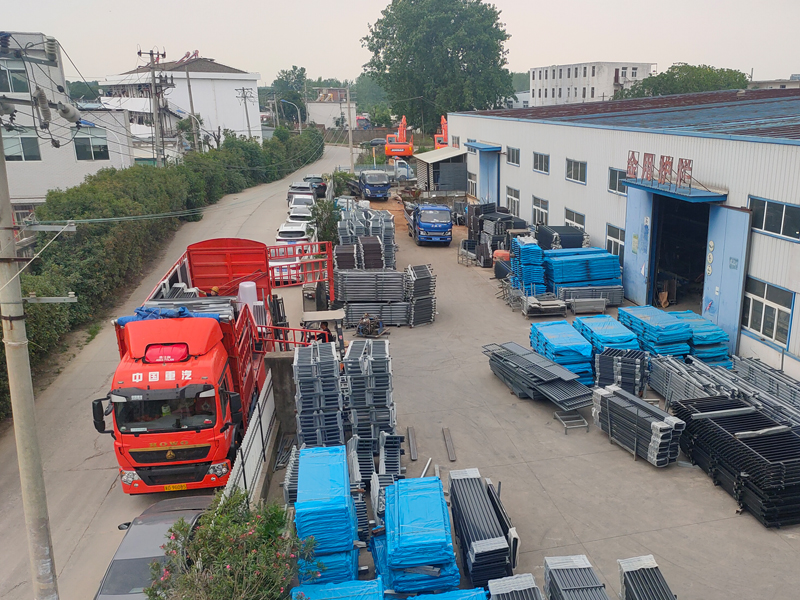 2025年6月11日鋁合金百葉窗裝車發(fā)貨！