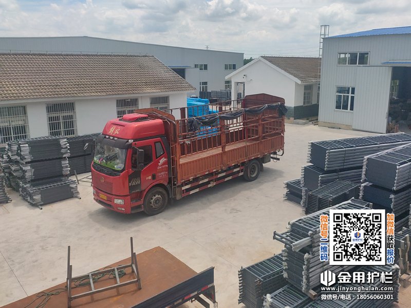 2025年7月22日鋅鋼陽臺護欄裝車發貨！