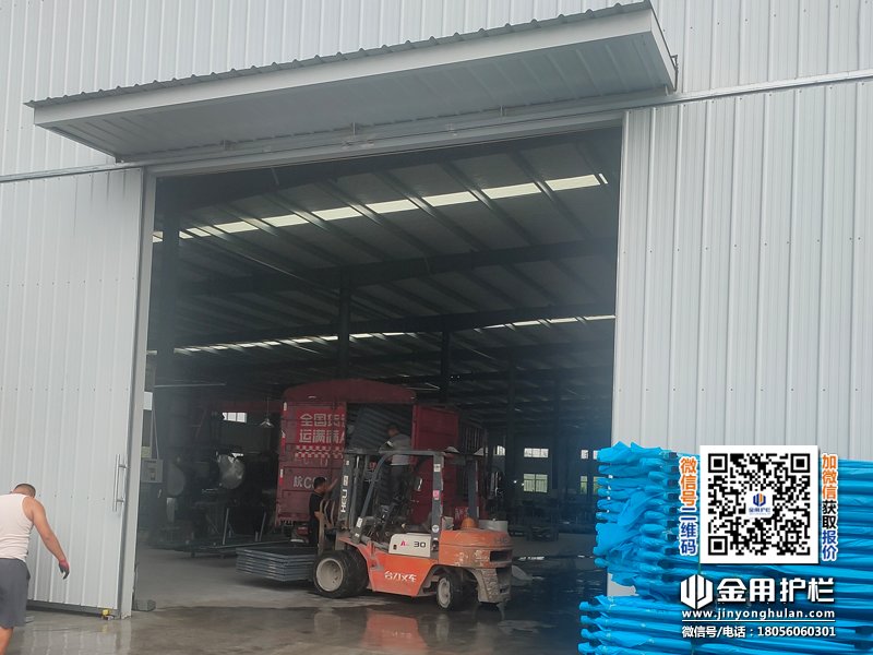 2025年8月1日鋁合金百葉窗裝車發貨！